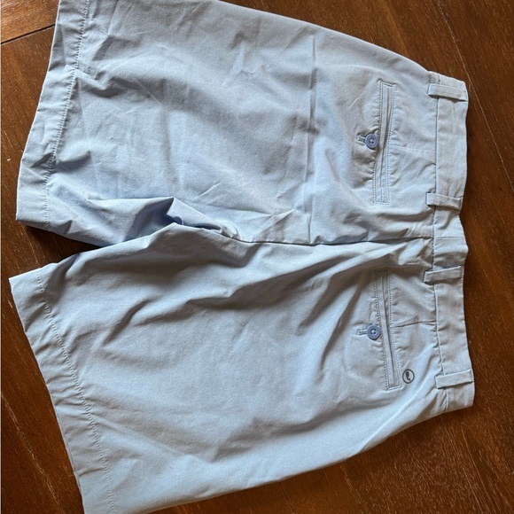 Vineyard Vines Other - Mens NWOT vineyard vines, 7 inch performance breaker shorts size 30.